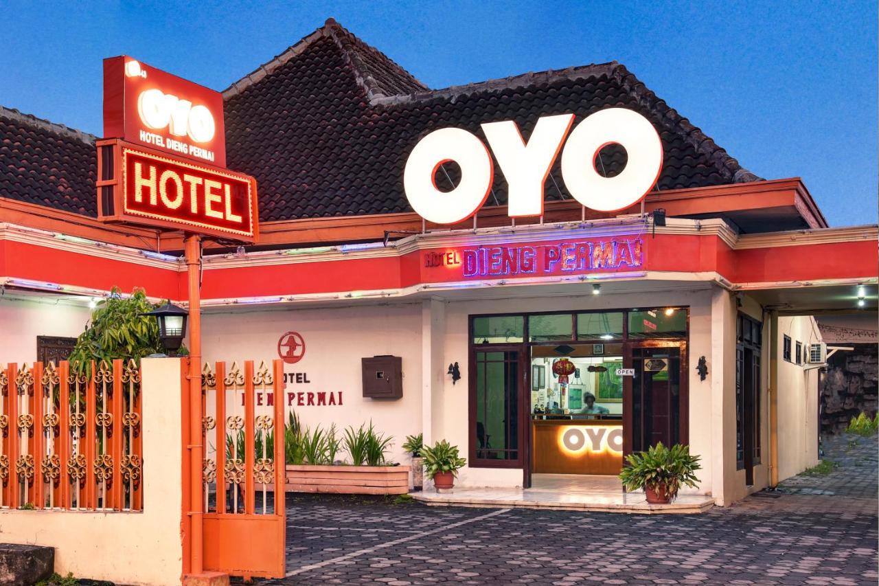 Oyo 348 Hotel Dieng Permai Yogyakarta Luaran gambar