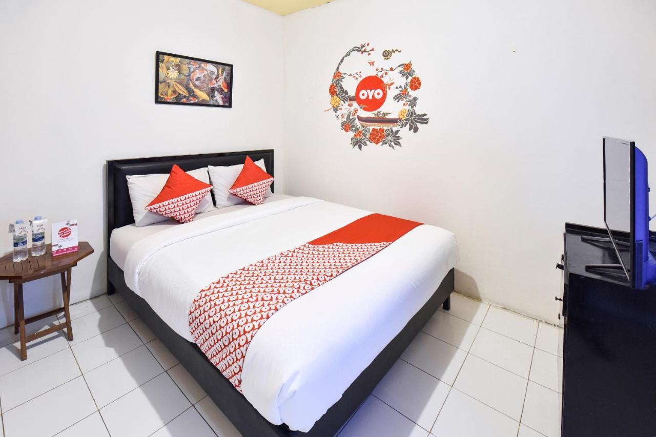 Oyo 348 Hotel Dieng Permai Yogyakarta Luaran gambar