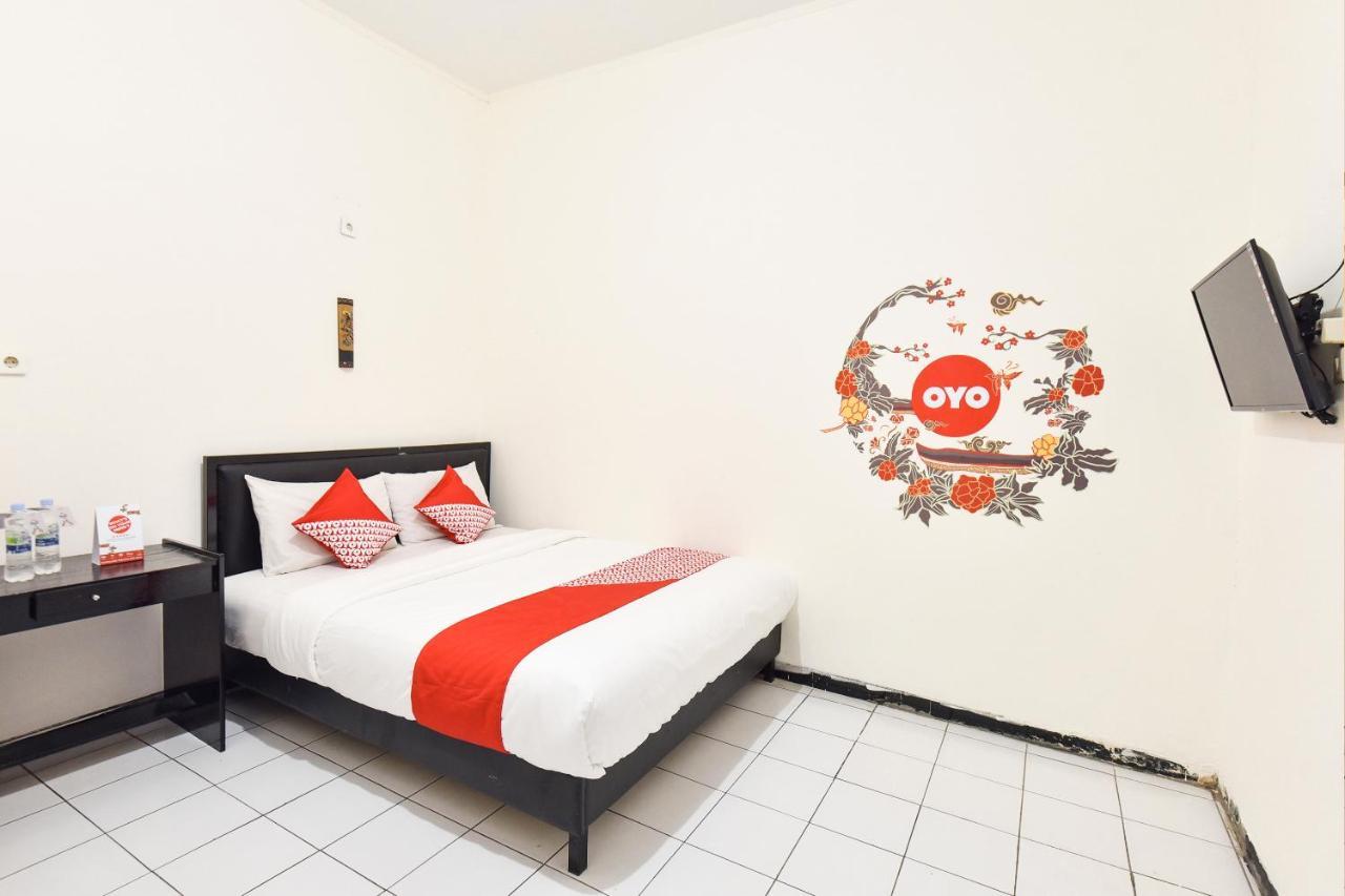 Oyo 348 Hotel Dieng Permai Yogyakarta Luaran gambar